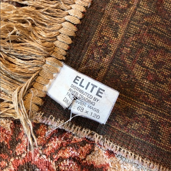 Vintage Throw Rug - Picture 3 of 4